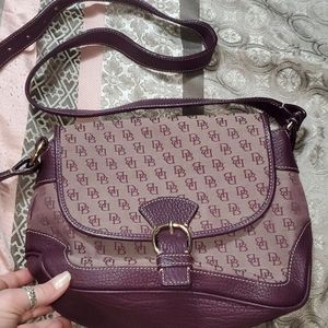 💜Dooney & Bourke Satchel!